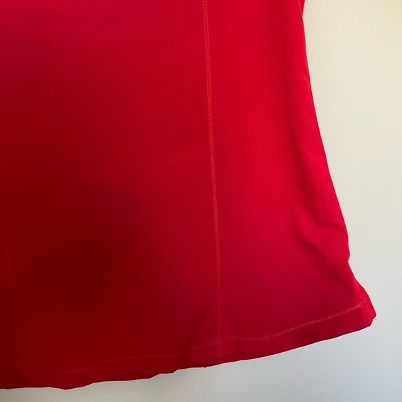 Dynamix by Dickies Women’s 3 Pocket Curved Hemline Scrub Top - Picture 11 of 12